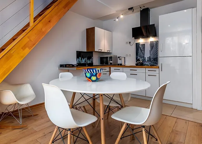 Paris Cdg : Duplex - 3 Bedrooms *