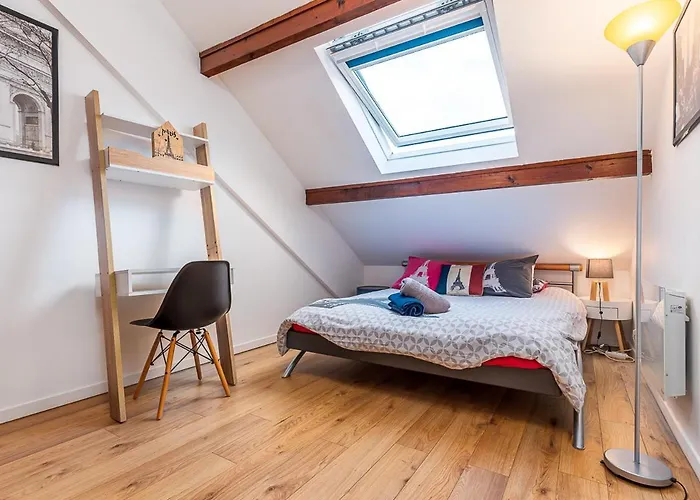 Paris Cdg : Duplex - 3 Bedrooms *