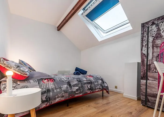 Paris Cdg : Duplex - 3 Bedrooms Apartment *